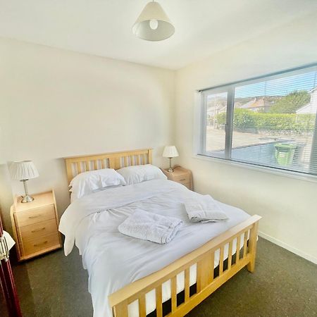 Cae Glas Apartments Holyhead Luaran gambar