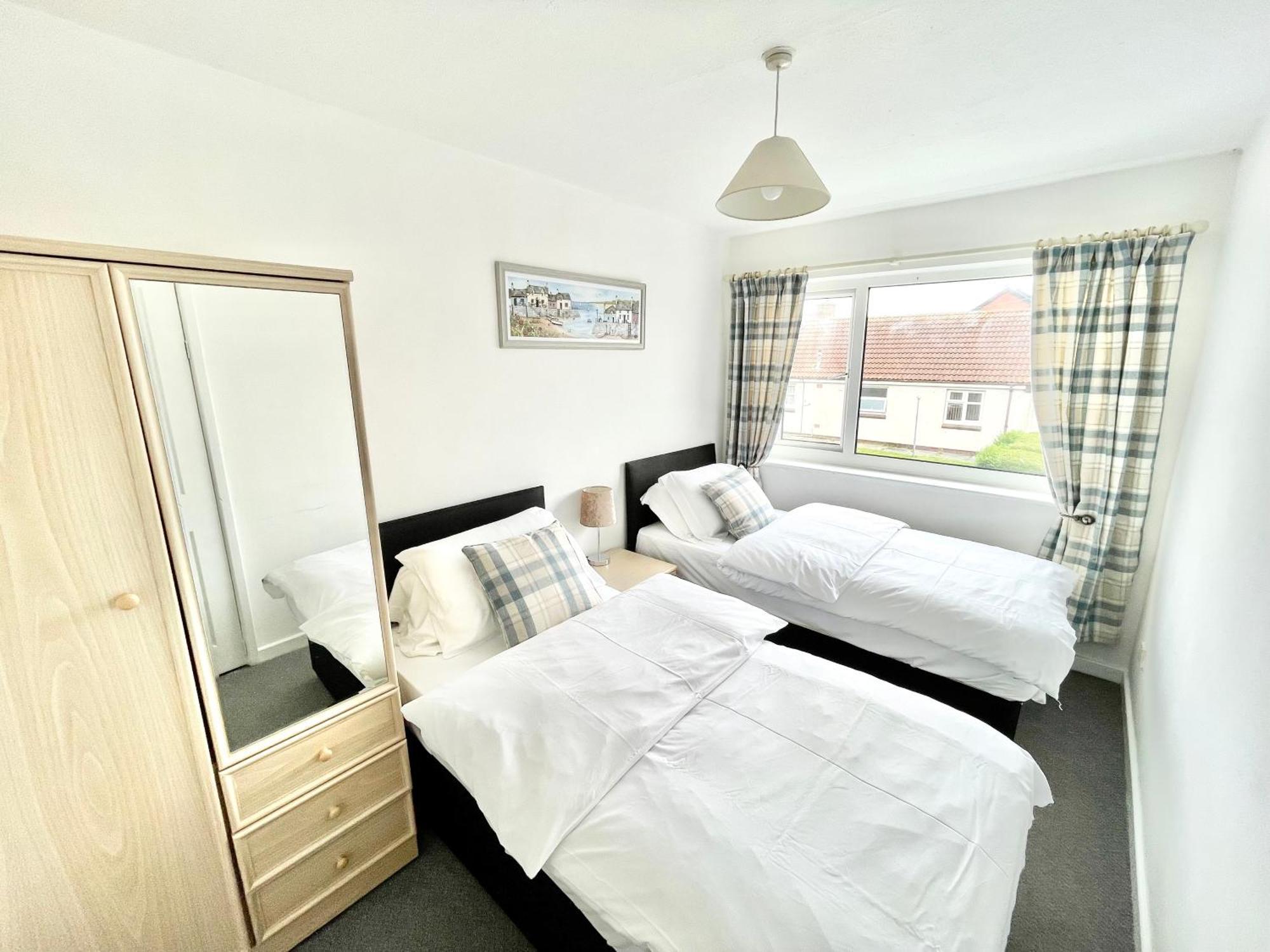 Cae Glas Apartments Holyhead Luaran gambar