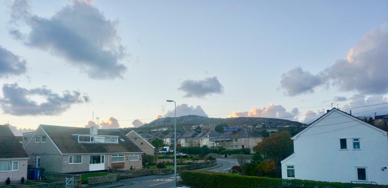 Cae Glas Apartments Holyhead Luaran gambar