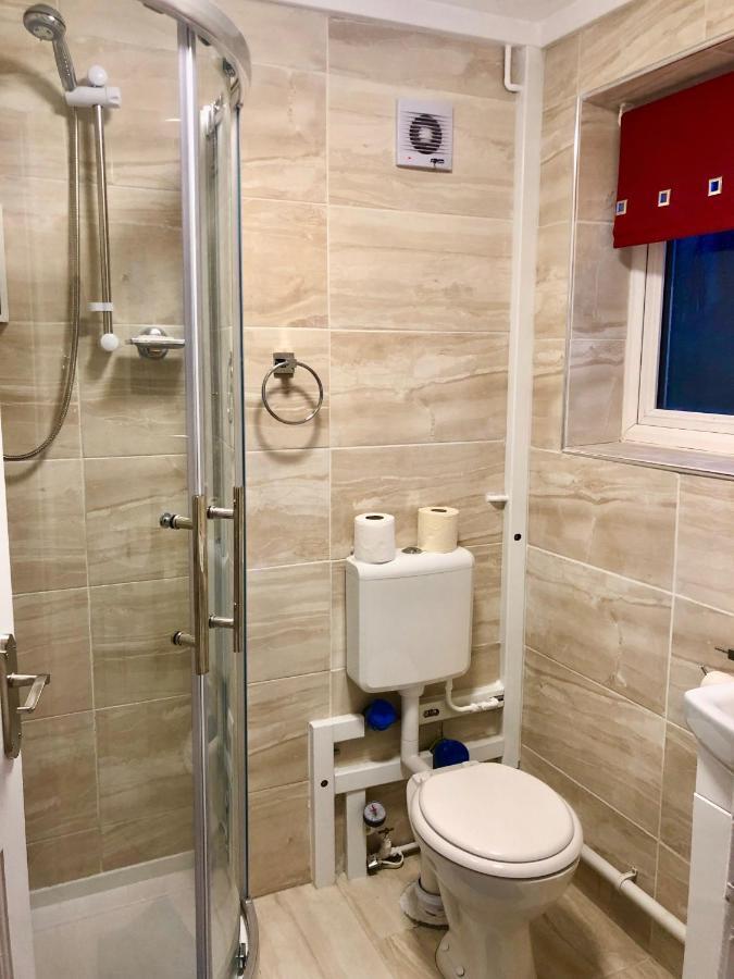 Cae Glas Apartments Holyhead Luaran gambar