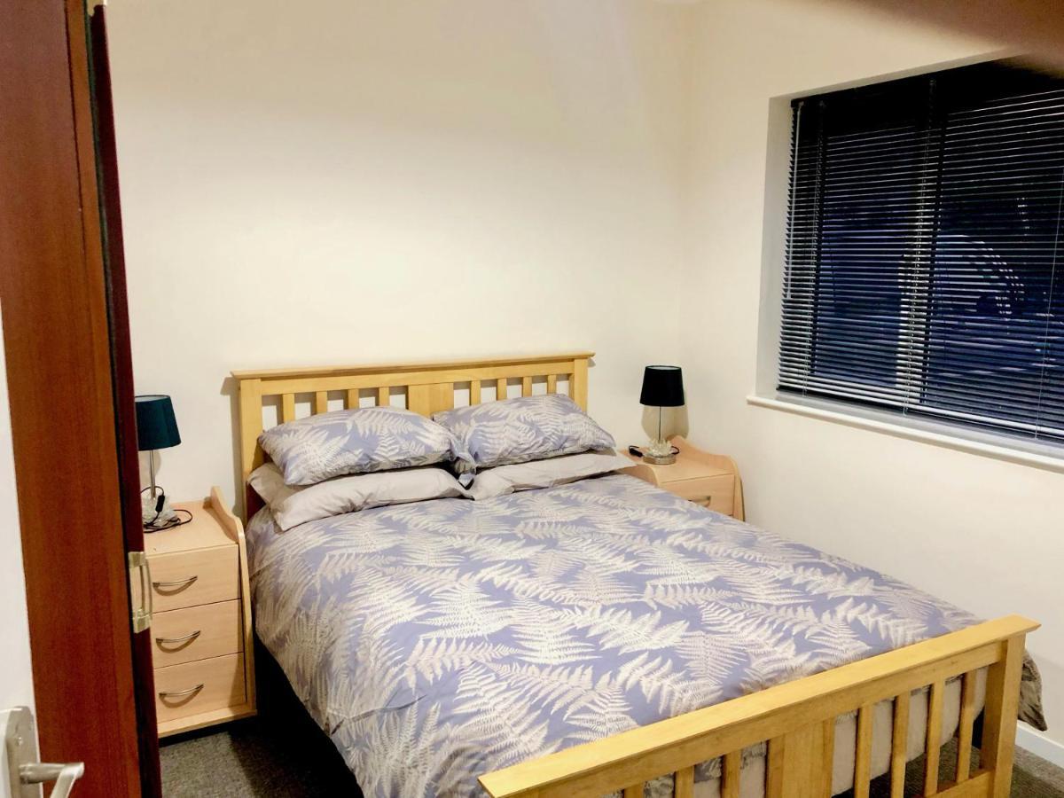Cae Glas Apartments Holyhead Luaran gambar